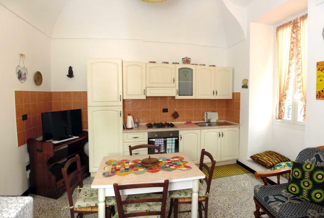 Ciassa Noeva Apartment Pieve di Teco Luaran gambar